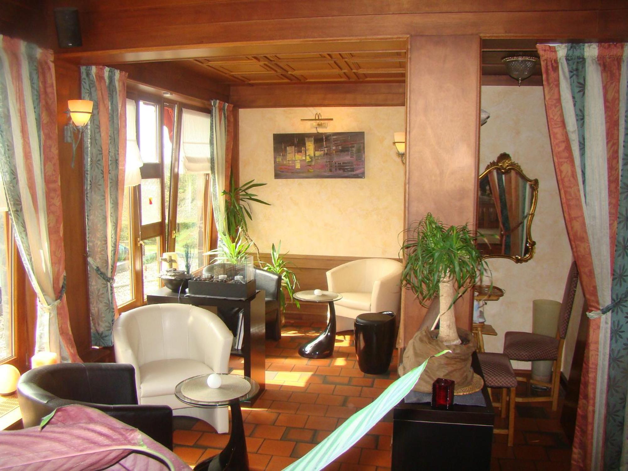 Hotel Restaurant N 4 Martelange Exterior foto